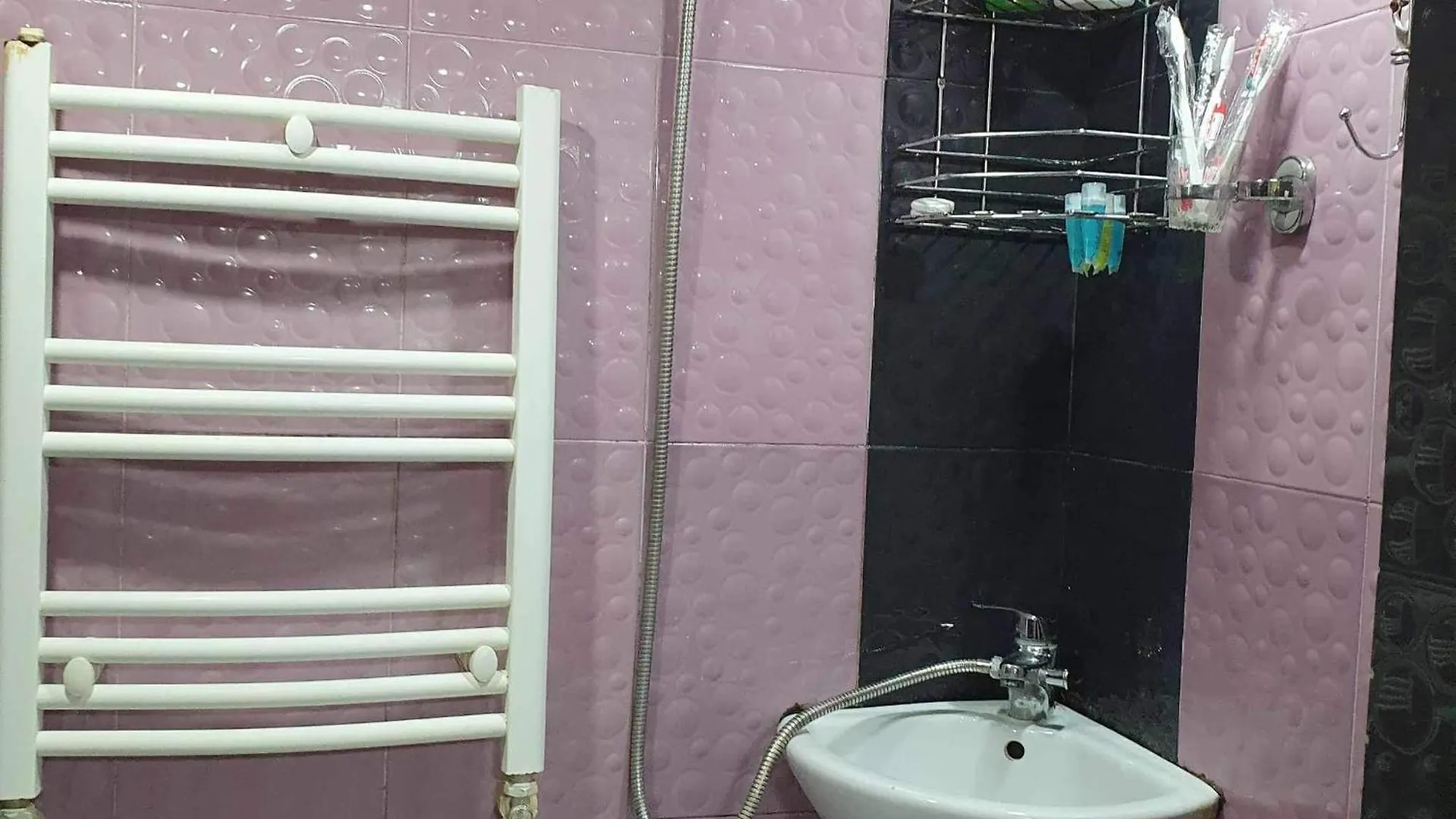 2 Bedroom Apartment Near Metro Tbiliszi Grúzia