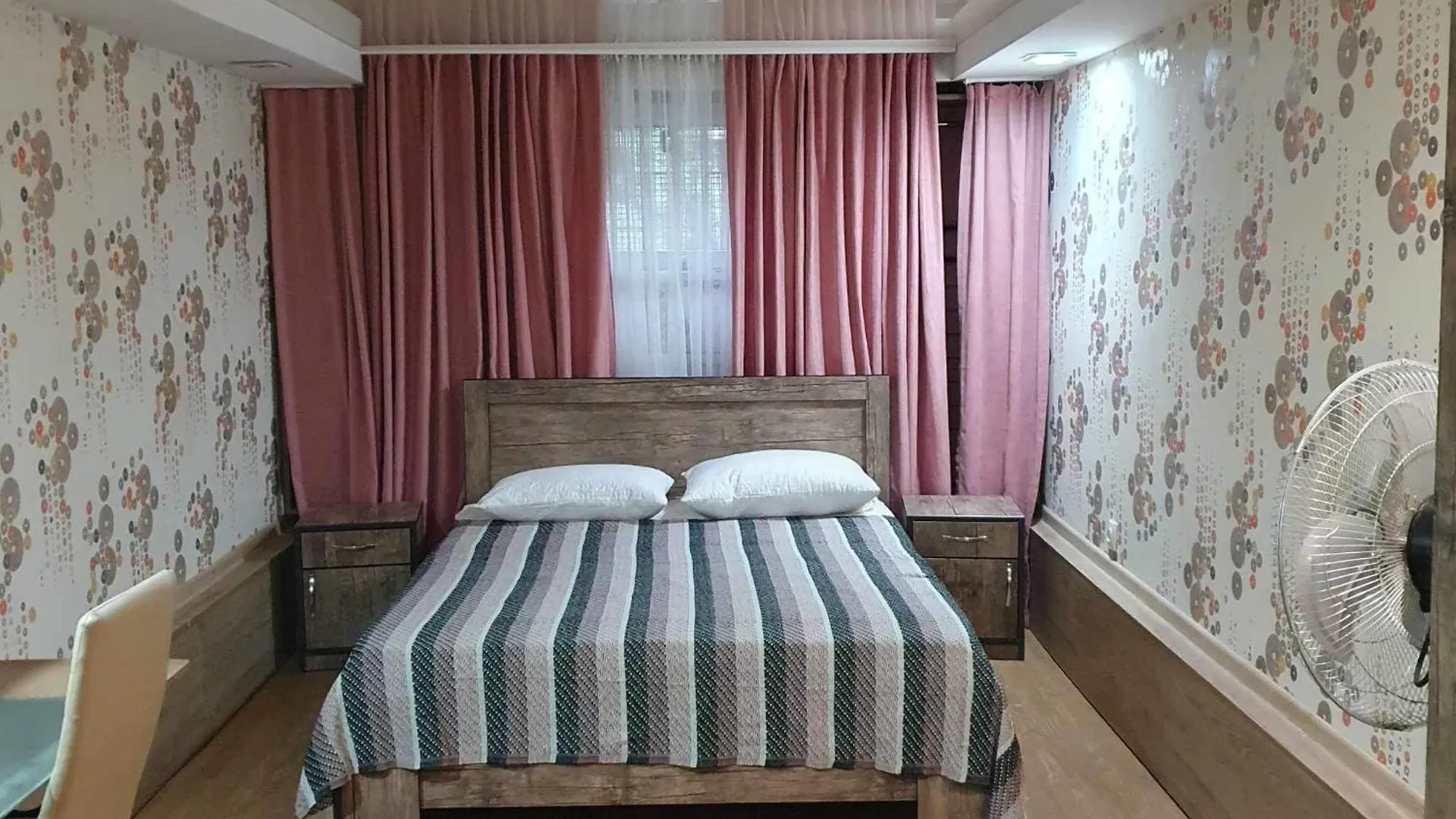 2 Bedroom Apartment Near Metro Tbiliszi
